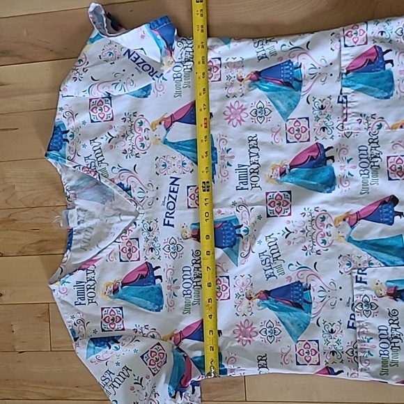 Disney Frozen size medium scrub top - Picture 3 of 3